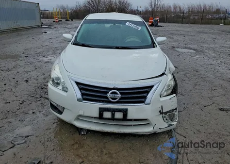 2015 Nissan Altima 2.5 z USA, uszkodzony, nr VIN 1N4AL3AP8FC270633